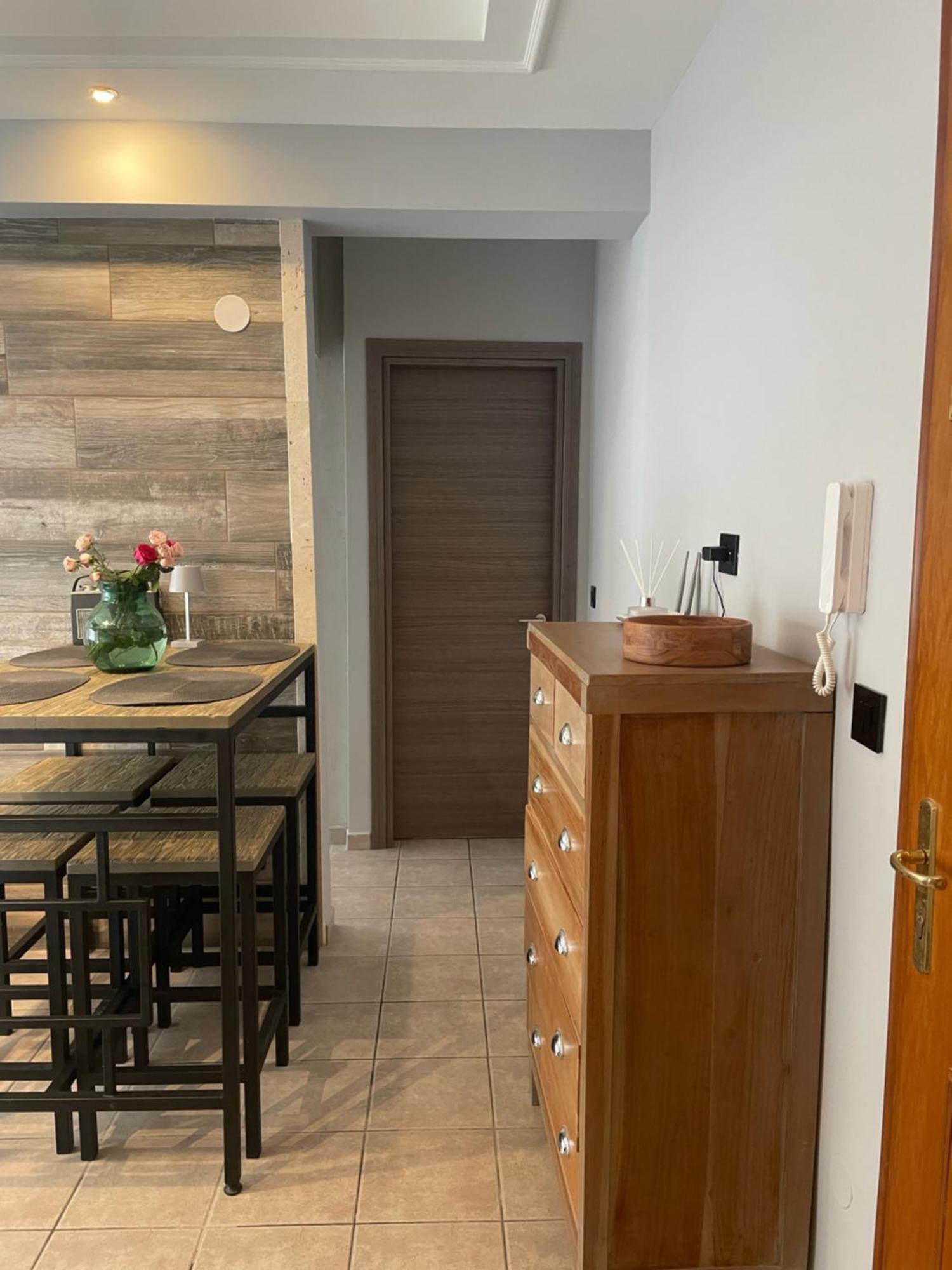 Appartamento Business Flat Stavroupoli Salonicco Esterno foto